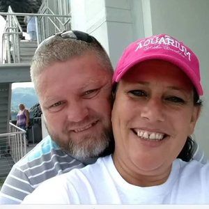 Meet your Posher, Troy